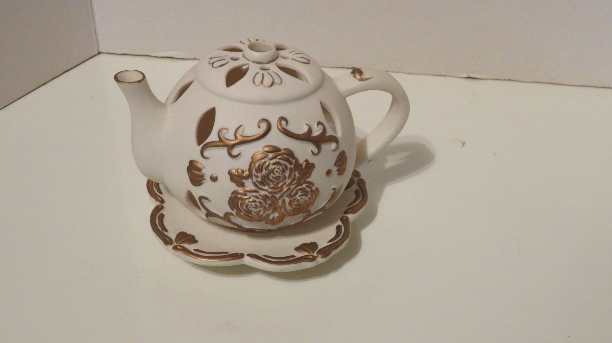 Partylite Tea Time Teapot Candle Holder Votive Lite Tealight Ivory Bisque Roses - Doylestreasures