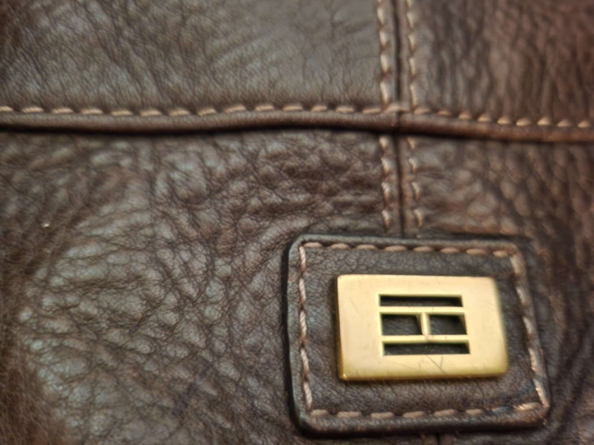 Tommy Hilfiger satchel style purse - Doylestreasures