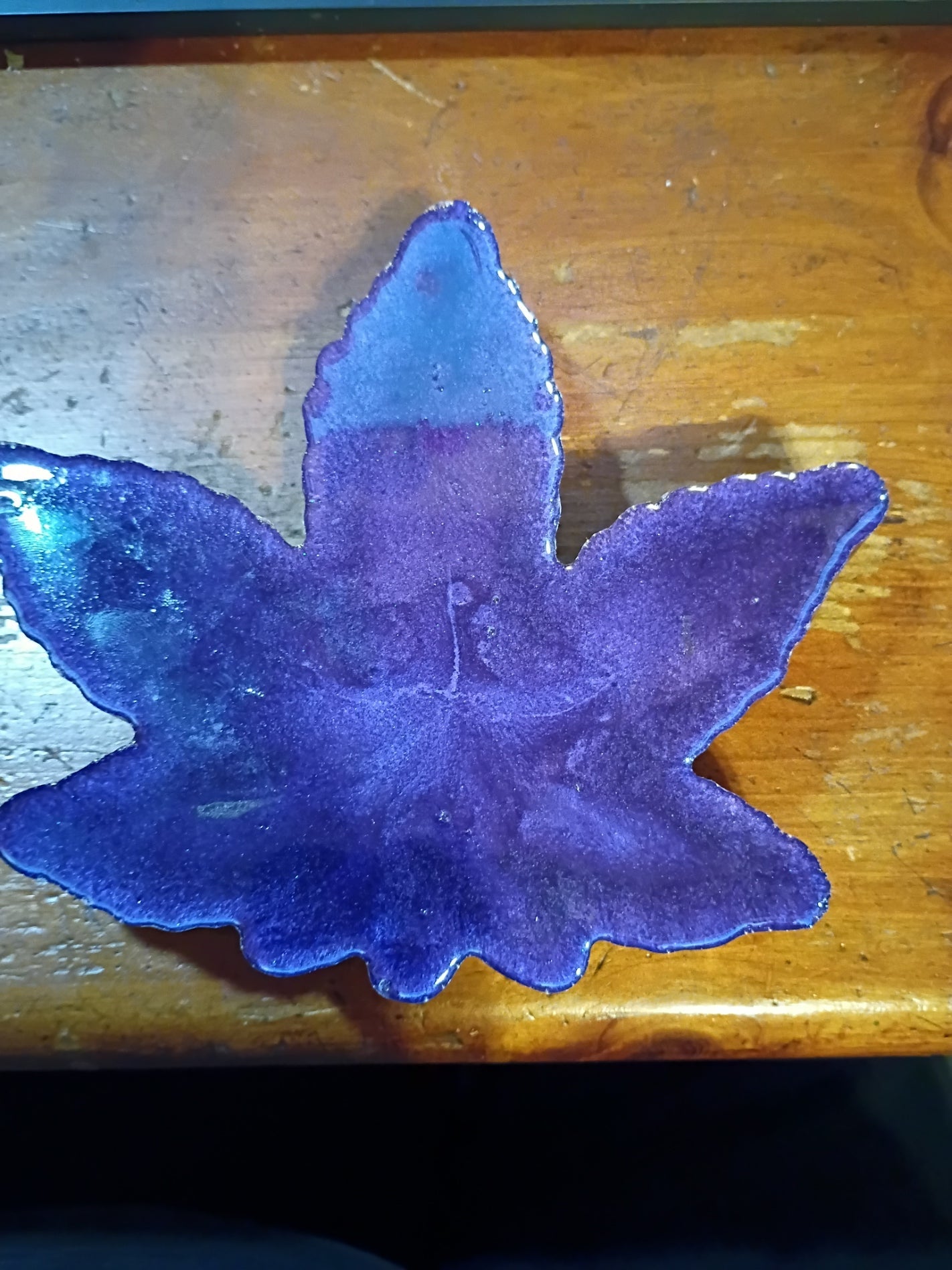 Large handmade purple shimmer marijuana leaf resin ashtray - Doylestreasures